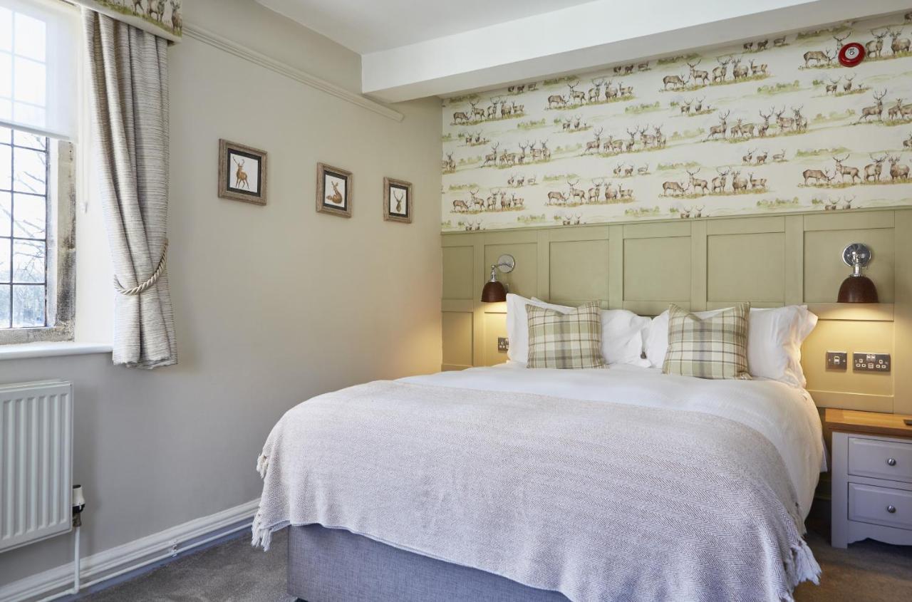The Old New Inn Bourton-on-the-Water Room photo