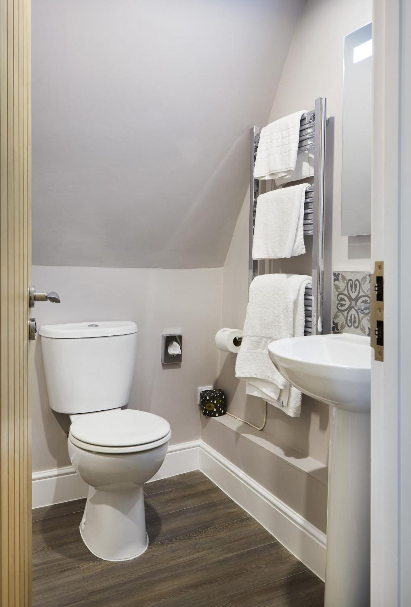 The Old New Inn Bourton-on-the-Water Room photo