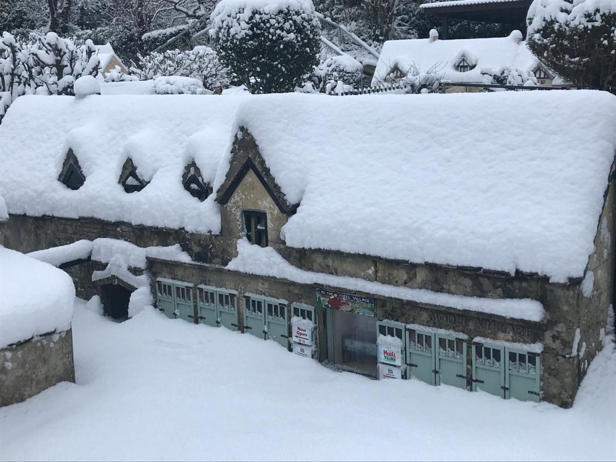 The Old New Inn Bourton-on-the-Water Exterior photo